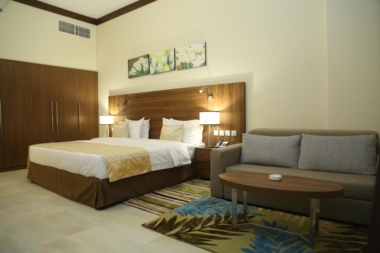 Tulip Al Barsha Hotel Apartment Dubai Eksteriør bilde