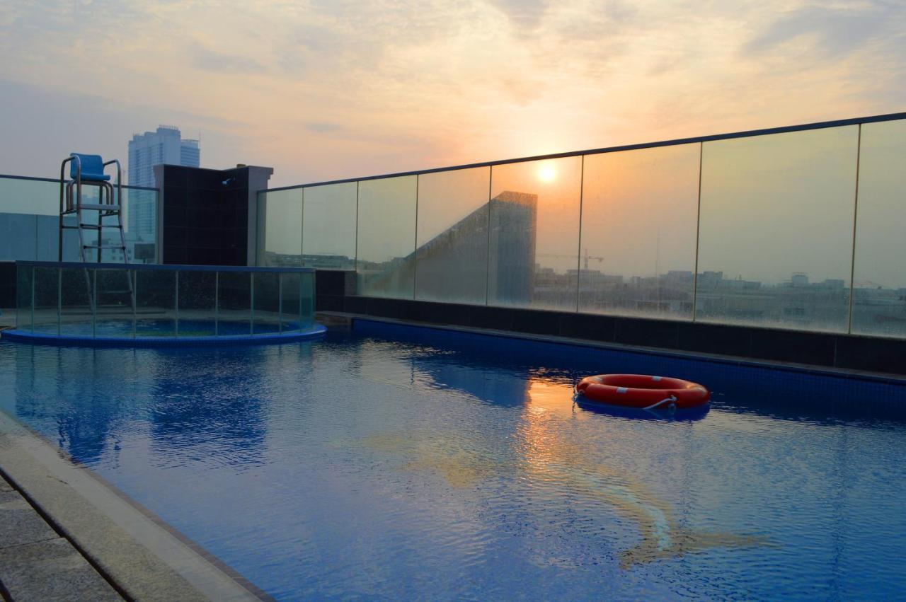 Tulip Al Barsha Hotel Apartment Dubai Eksteriør bilde