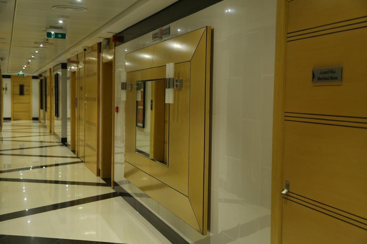 Tulip Al Barsha Hotel Apartment Dubai Eksteriør bilde