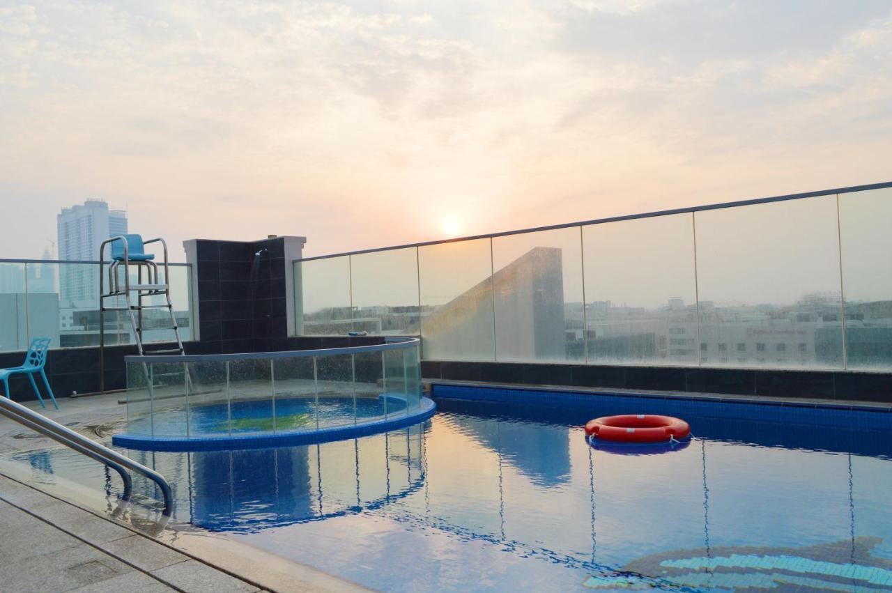 Tulip Al Barsha Hotel Apartment Dubai Eksteriør bilde