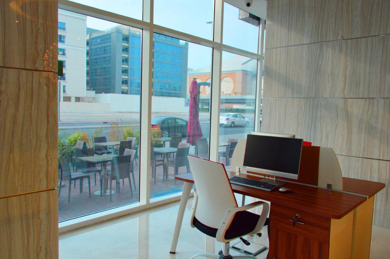 Tulip Al Barsha Hotel Apartment Dubai Eksteriør bilde