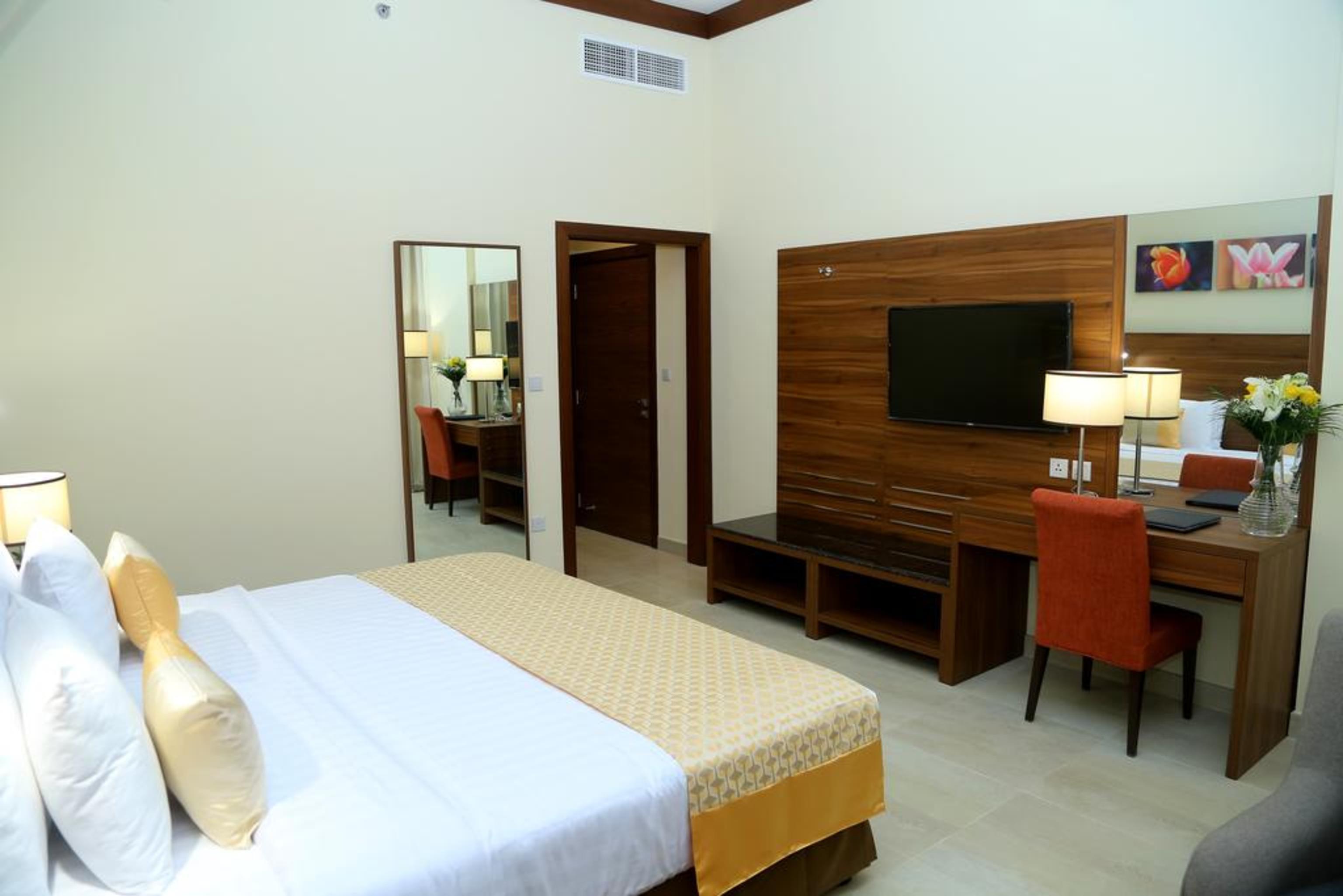 Tulip Al Barsha Hotel Apartment Dubai Eksteriør bilde
