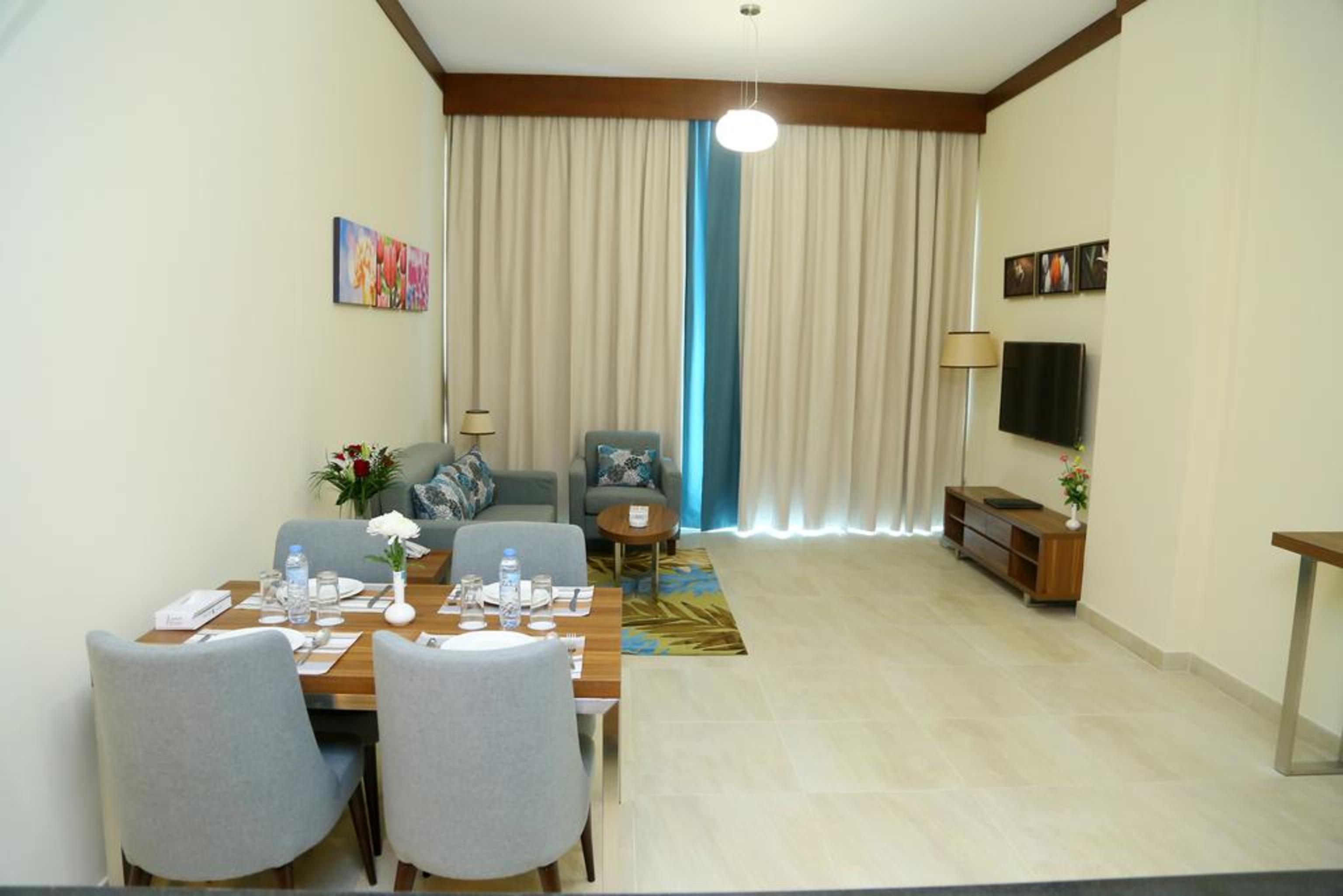 Tulip Al Barsha Hotel Apartment Dubai Eksteriør bilde