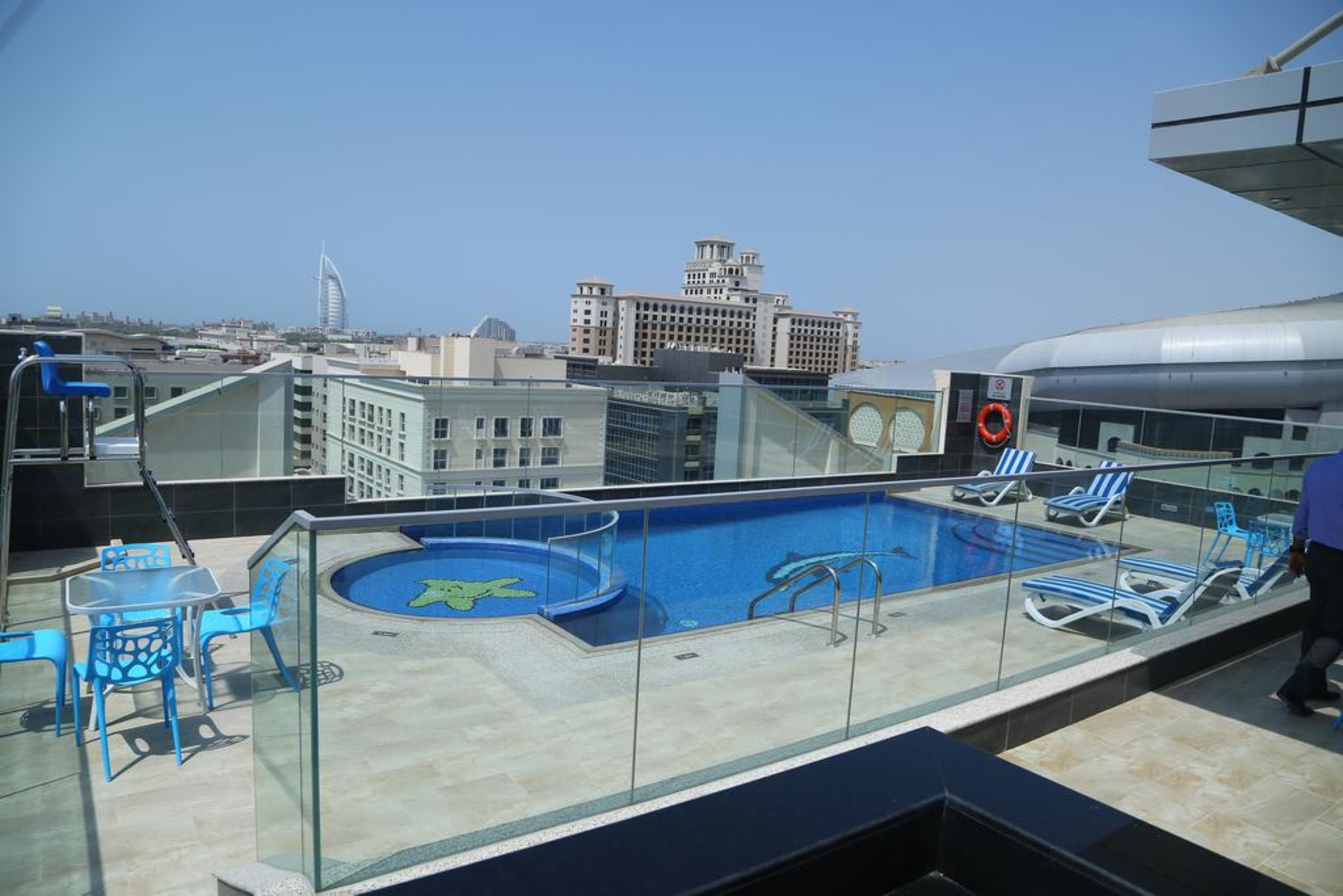 Tulip Al Barsha Hotel Apartment Dubai Eksteriør bilde